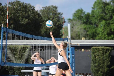 Paige Wisneski brings her success from the indoors and takes it outside. Photo by Mackenzie Holmes.