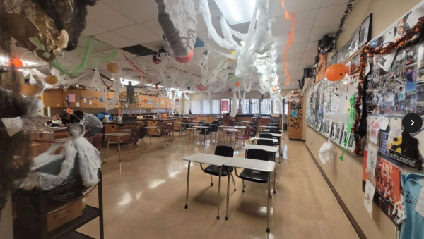 Learning environment: Physics teacher Jordan Orelwicz’s classroom decorated for Halloween. This is where the teacher hosts meetings for both Alitora Vultus and Investment club. 