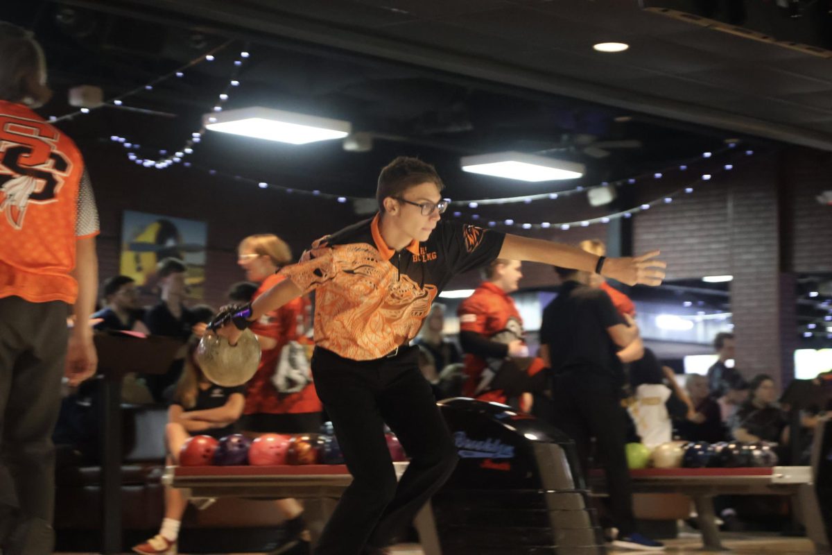 Spencer Wainright getting ready to bowl against his opponent Seminole High School