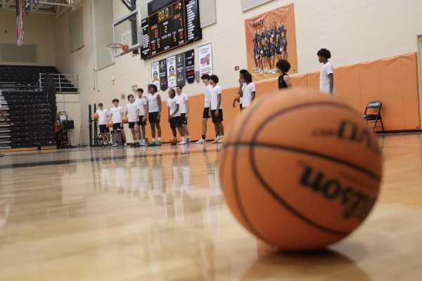 Boys basketball prepares for hardest season yet with morning practices.